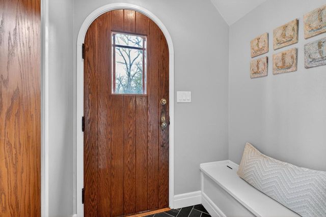 3316 Blackhawk Drive, Madison, WI 53705