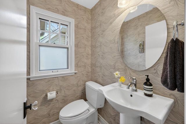 3316 Blackhawk Drive, Madison, WI 53705