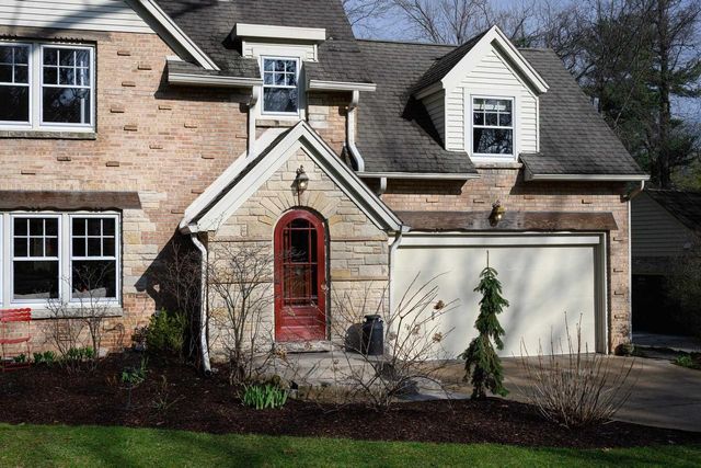 3316 Blackhawk Drive, Madison, WI 53705