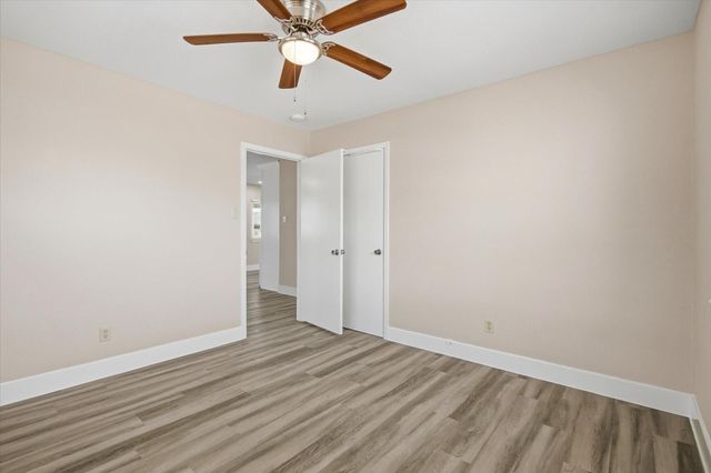 505 Pompano Street, Bayou Vista, TX 77563