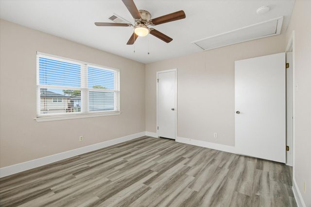 505 Pompano Street, Bayou Vista, TX 77563
