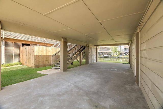 505 Pompano Street, Bayou Vista, TX 77563