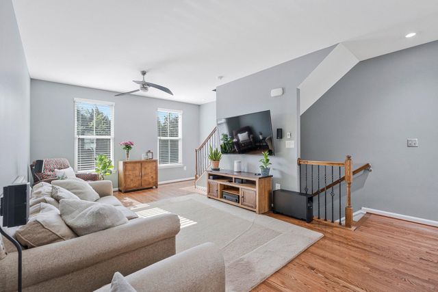 24977 COATS SQ, Aldie, VA 20105
