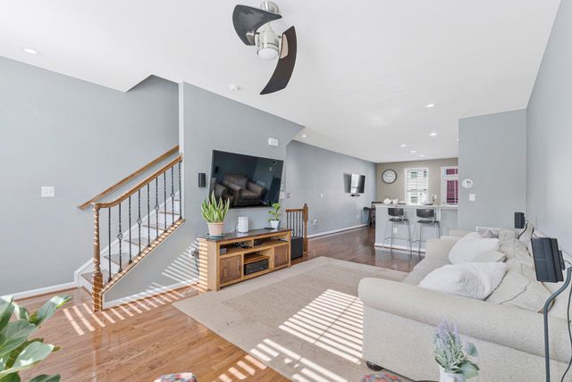 24977 COATS SQ, Aldie, VA 20105