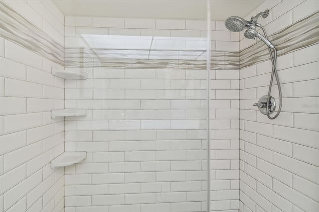 4207 ARBORWOOD LANE, Tampa, FL 33618