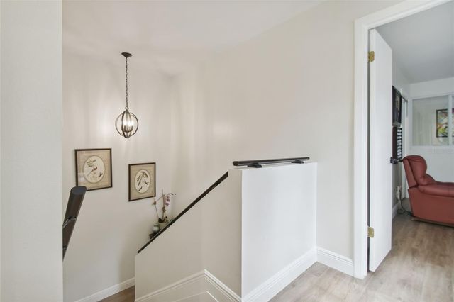 4207 ARBORWOOD LANE, Tampa, FL 33618