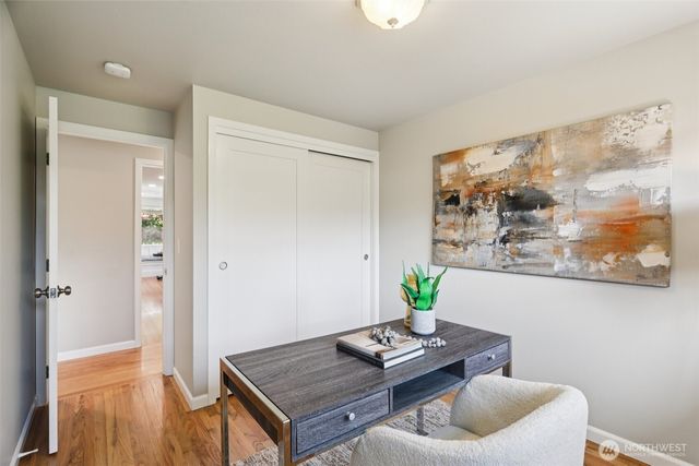 9009 30th Avenue NW, Seattle, WA 98117