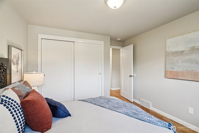 9009 30th Avenue NW, Seattle, WA 98117