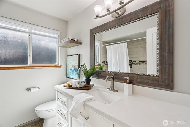 9009 30th Avenue NW, Seattle, WA 98117