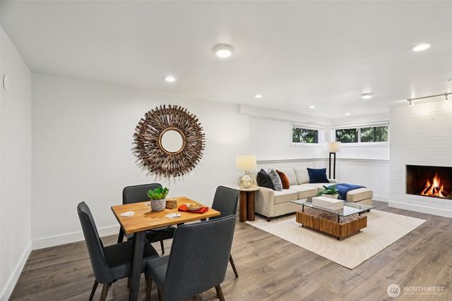 9009 30th Avenue NW, Seattle, WA 98117