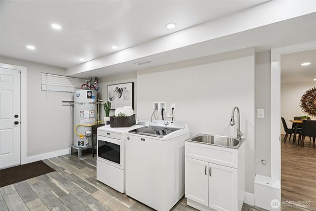 9009 30th Avenue NW, Seattle, WA 98117