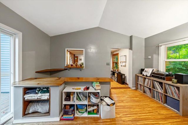 2083 Bartlett Hill Road, Cambridge, VT 05464