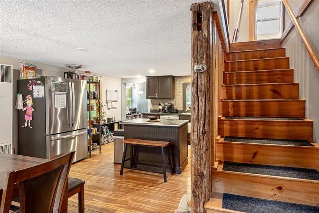 2083 Bartlett Hill Road, Cambridge, VT 05464