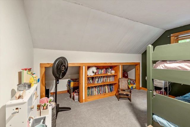2083 Bartlett Hill Road, Cambridge, VT 05464