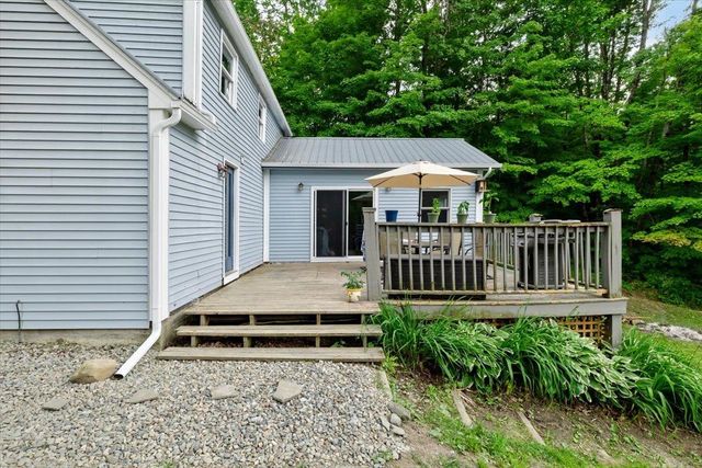 2083 Bartlett Hill Road, Cambridge, VT 05464