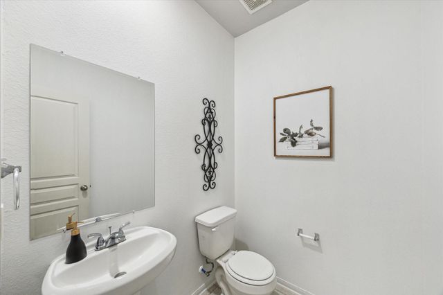 1516 Foshee Court, Alvin, TX 77511