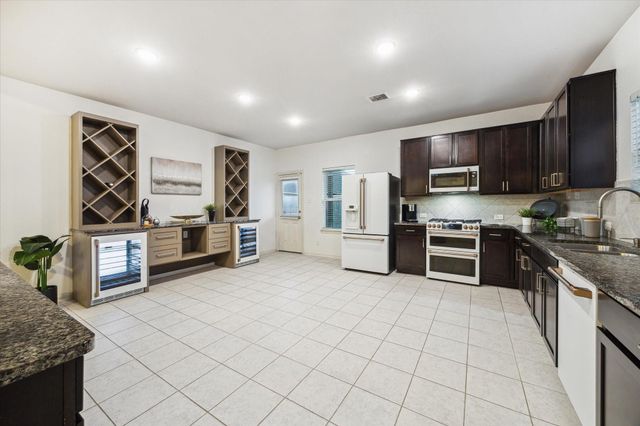 1516 Foshee Court, Alvin, TX 77511