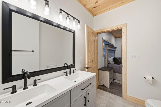 638 Ridge Top Loop, Gatlinburg, TN 37738