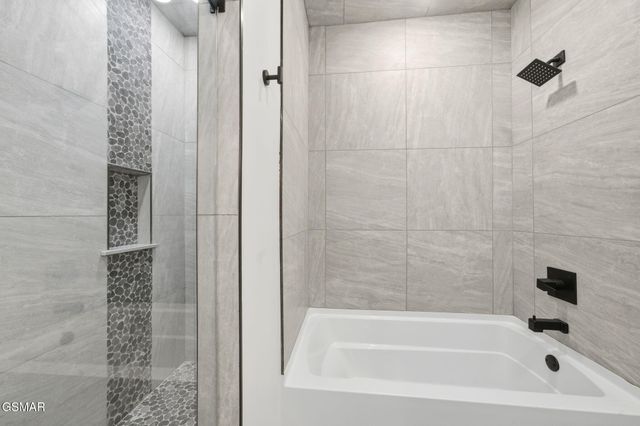 638 Ridge Top Loop, Gatlinburg, TN 37738