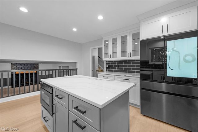 17069 Partridge Drive, Strongsville, OH 44136