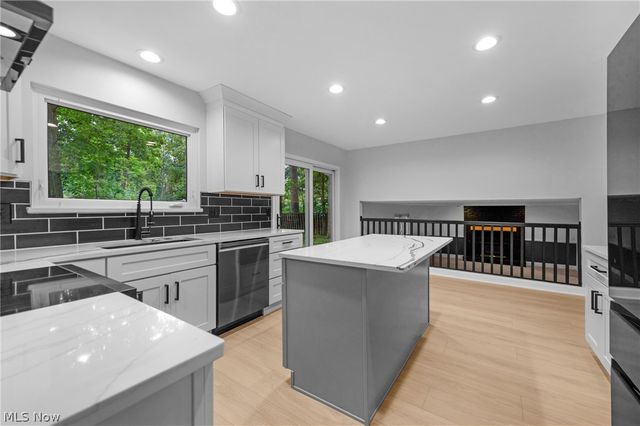 17069 Partridge Drive, Strongsville, OH 44136