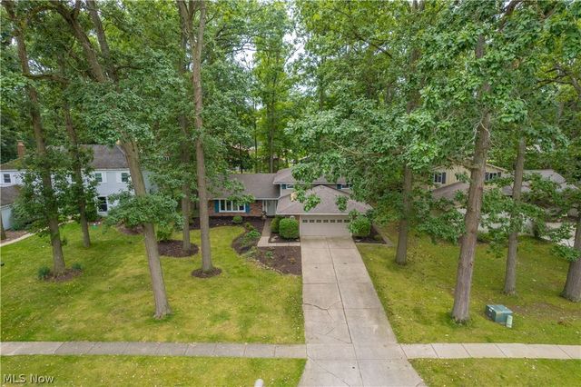 17069 Partridge Drive, Strongsville, OH 44136