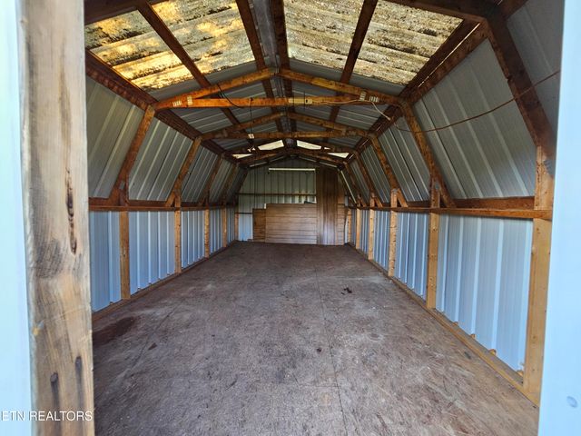 576 Mecca Pike, Tellico Plains, TN 37385