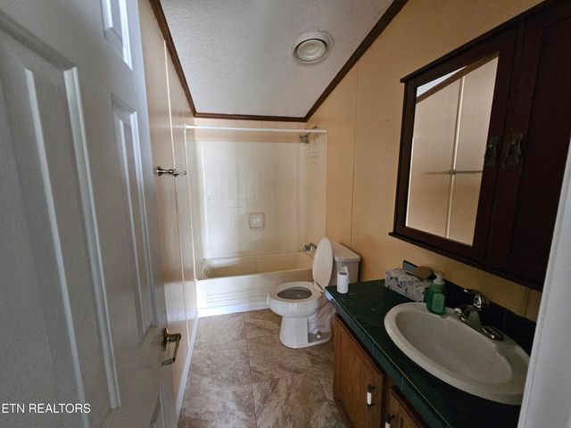 576 Mecca Pike, Tellico Plains, TN 37385