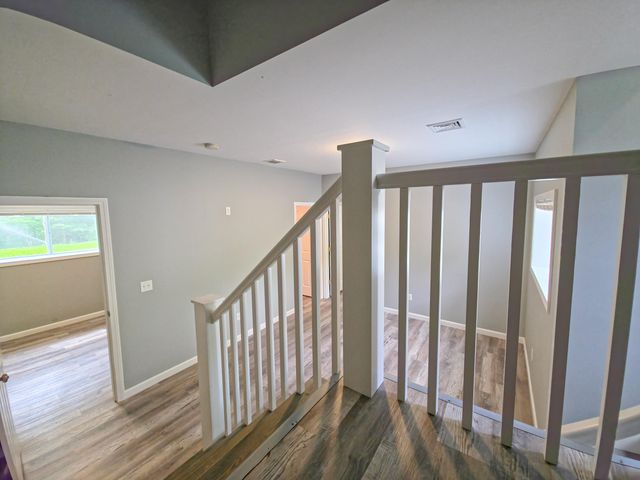 1055 E Falmouth Highway, Falmouth, MA 02540