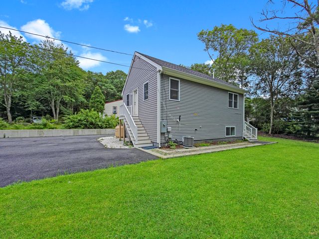1055 E Falmouth Highway, Falmouth, MA 02540