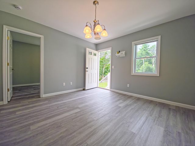 1055 E Falmouth Highway, Falmouth, MA 02540