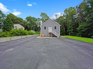 1055 E Falmouth Highway, Falmouth, MA 02540