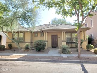 1876 S COLT Drive S, Gilbert, AZ 85295