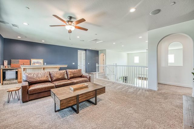 753 E Aretha Avenue, Fowler, CA 93625