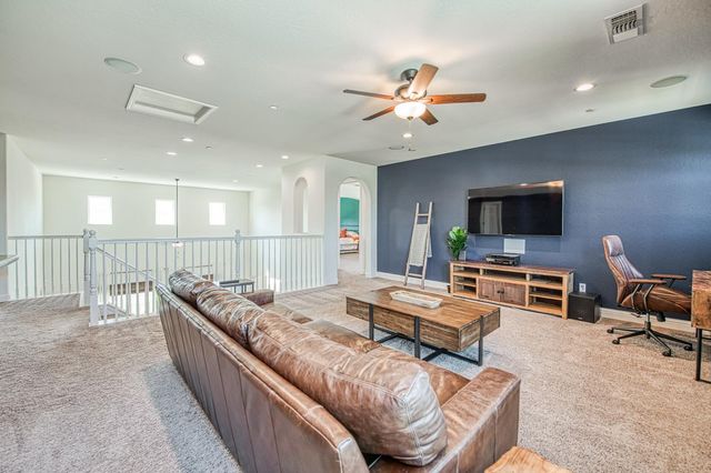 753 E Aretha Avenue, Fowler, CA 93625