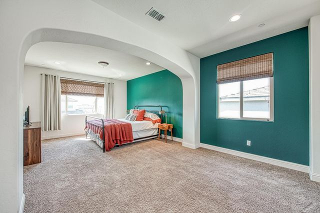 753 E Aretha Avenue, Fowler, CA 93625