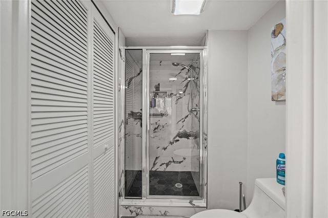 2069 W Lakeview BLVD 5, North Fort Myers, FL 33903
