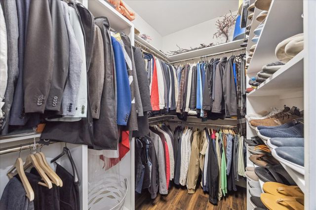 2100 Tanglewilde Street 373, Houston, TX 77063