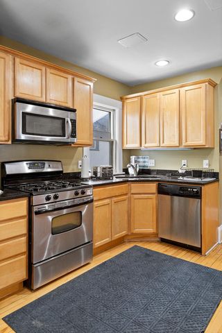 888 Laurel Avenue, Saint Paul, MN 55104