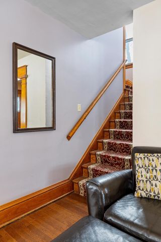 888 Laurel Avenue, Saint Paul, MN 55104