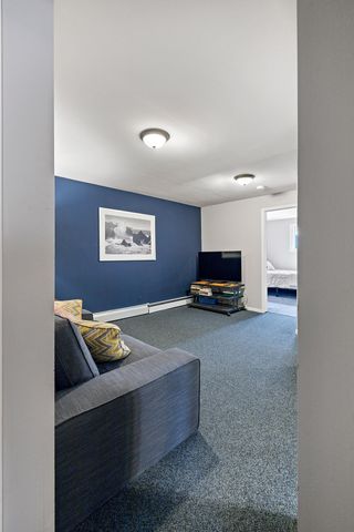 888 Laurel Avenue, Saint Paul, MN 55104