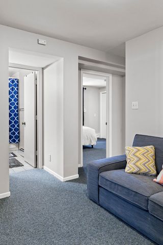 888 Laurel Avenue, Saint Paul, MN 55104