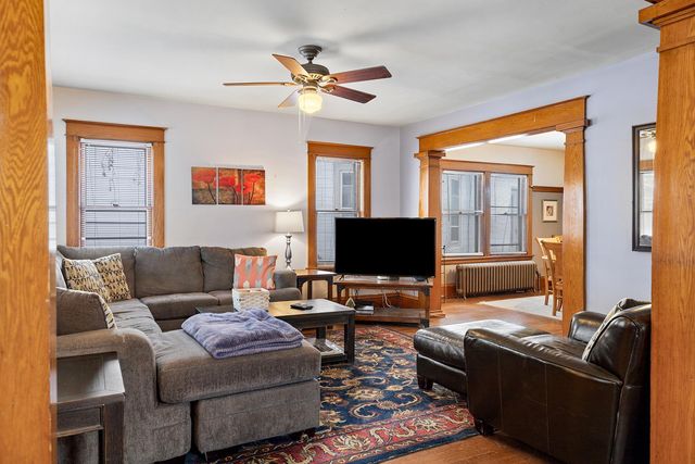 888 Laurel Avenue, Saint Paul, MN 55104