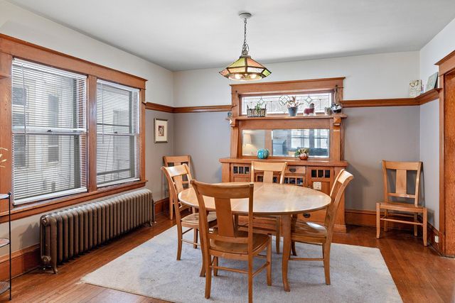 888 Laurel Avenue, Saint Paul, MN 55104