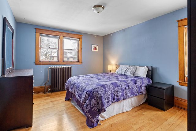 888 Laurel Avenue, Saint Paul, MN 55104