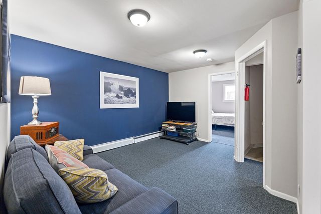 888 Laurel Avenue, Saint Paul, MN 55104