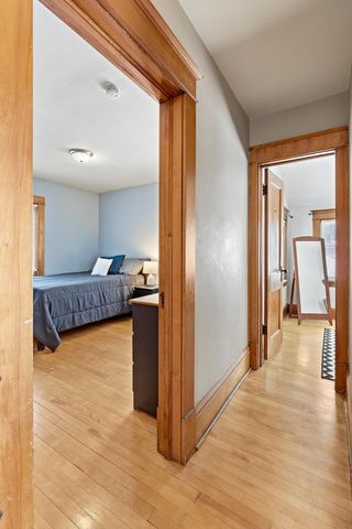 888 Laurel Avenue, Saint Paul, MN 55104