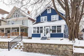 888 Laurel Avenue, Saint Paul, MN 55104