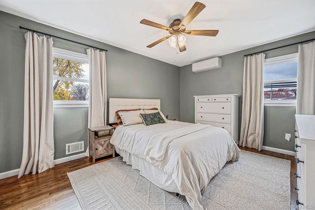 4 Lehigh Drive, Smithtown, NY 11787