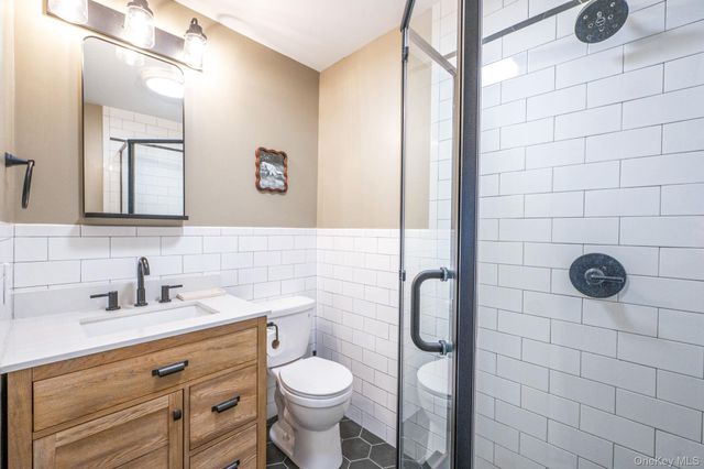 4 Lehigh Drive, Smithtown, NY 11787